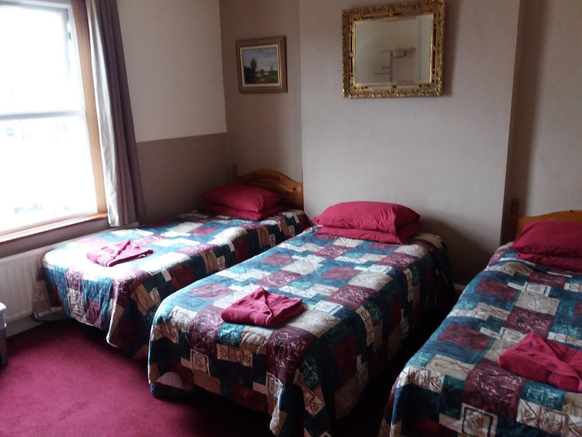 Bed and Breakfast The Crouch Oak Addlestone Exteriér fotografie