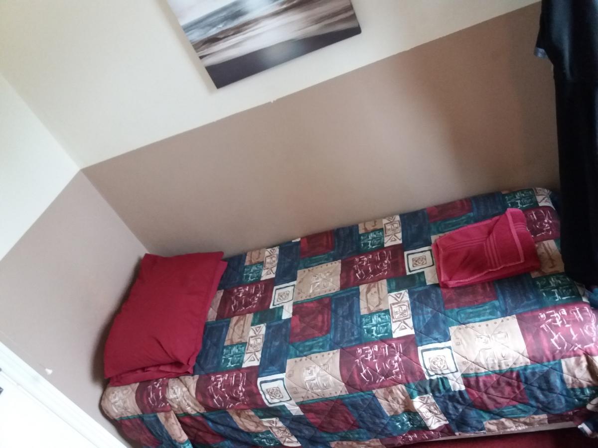 Bed and Breakfast The Crouch Oak Addlestone Exteriér fotografie